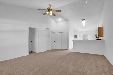 Copropriété à louer à Winter Park, Floride: 2 chambres, 78.04 m2 № 2361110 - photo 2