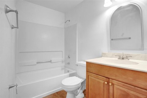 Copropriété à louer à Winter Park, Floride: 2 chambres, 78.04 m2 № 2361110 - photo 8