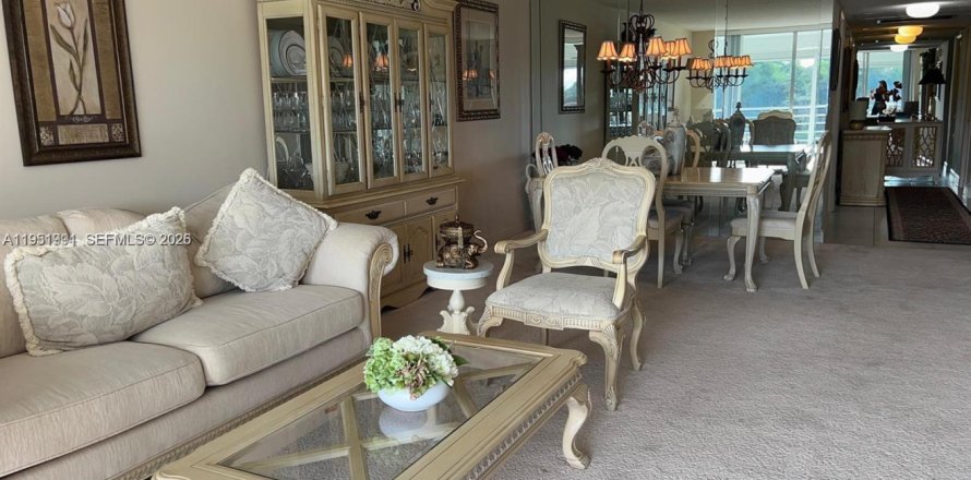 Condominio en Pompano Beach, Florida, 3 dormitorios  № 2006109