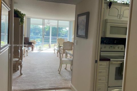 Condominio en venta en Pompano Beach, Florida, 3 dormitorios, 129.13 m2 № 2006109 - foto 11