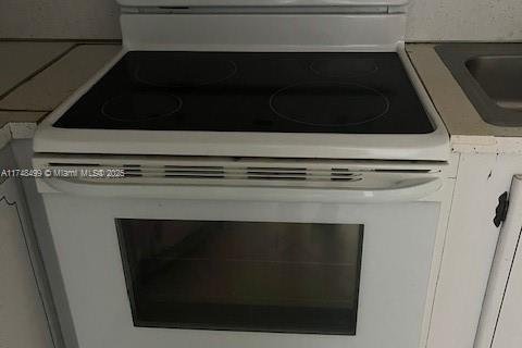Condo in Miami Beach, Florida, 1 bedroom  № 1869954 - photo 14