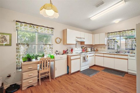 Casa en venta en Leesburg, Florida, 2 dormitorios, 131.92 m2 № 1720160 - foto 17