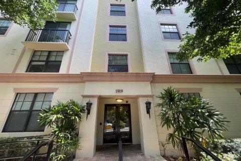 Copropriété à louer à Hollywood, Floride: 1 chambre, 77.29 m2 № 2169029 - photo 19