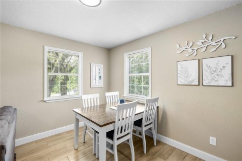 House in Dade City, Florida 3 bedrooms, 75.81 sq.m. № 1801287 - photo 9