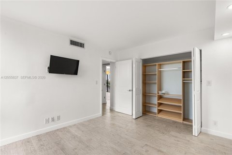 Купить кондоминиум в Авентура, Флорида 2 спальни, 121.98м2, № 2273952 - фото 23