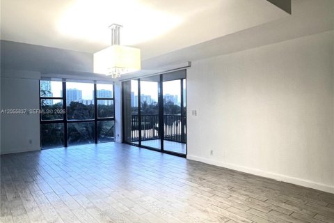 Купить кондоминиум в Авентура, Флорида 2 спальни, 121.98м2, № 2273952 - фото 11