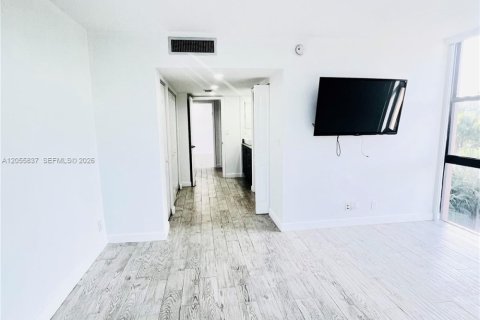 Купить кондоминиум в Авентура, Флорида 2 спальни, 121.98м2, № 2273952 - фото 19