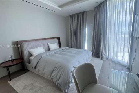 Condo in Sunny Isles Beach, Florida, 4 bedrooms  № 1948729 - photo 13