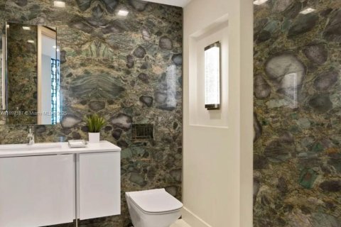 Condo in Sunny Isles Beach, Florida, 4 bedrooms  № 1948729 - photo 8