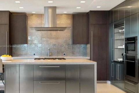 Condo in Sunny Isles Beach, Florida, 4 bedrooms  № 1948729 - photo 5