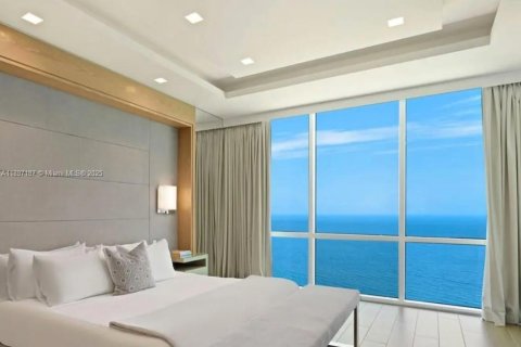 Condo in Sunny Isles Beach, Florida, 4 bedrooms  № 1948729 - photo 9