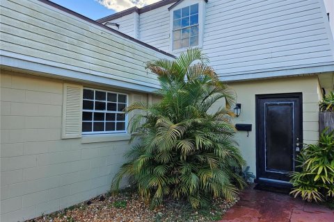 Apartamento en alquiler en Orlando, Florida, 2 dormitorios, 140.47 m2 № 2096032 - foto 2