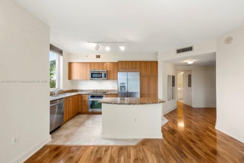 Снять в аренду кондоминиум в Плантация, Флорида 2 спальни, 116.22м2, № 1963320 - фото 2