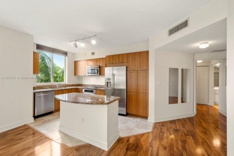 Снять в аренду кондоминиум в Плантация, Флорида 2 спальни, 116.22м2, № 1963320 - фото 3