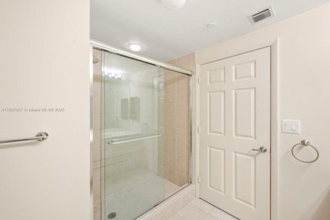 Снять в аренду кондоминиум в Плантация, Флорида 2 спальни, 116.22м2, № 1963320 - фото 13