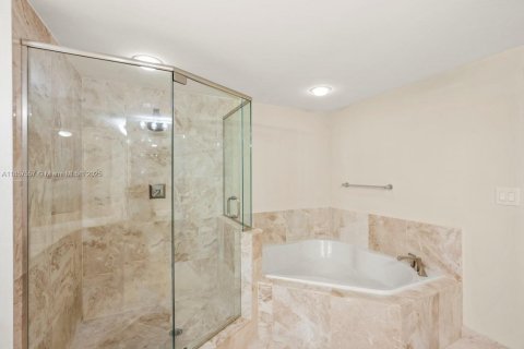 Снять в аренду кондоминиум в Плантация, Флорида 2 спальни, 116.22м2, № 1963320 - фото 10