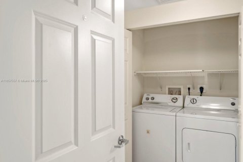 Снять в аренду кондоминиум в Плантация, Флорида 2 спальни, 116.22м2, № 1963320 - фото 17