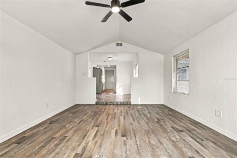Villa ou maison à vendre à Saint Petersburg, Floride: 2 chambres, 78.13 m2 № 2425582 - photo 19