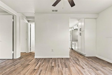 Villa ou maison à vendre à Saint Petersburg, Floride: 2 chambres, 78.13 m2 № 2425582 - photo 8