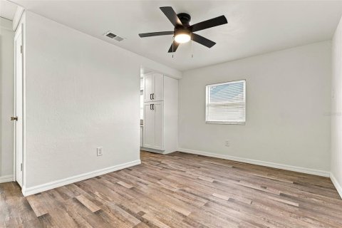 Villa ou maison à vendre à Saint Petersburg, Floride: 2 chambres, 78.13 m2 № 2425582 - photo 7