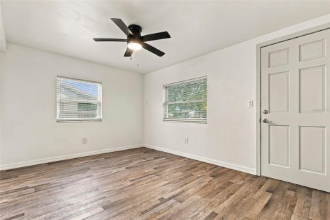 Villa ou maison à vendre à Saint Petersburg, Floride: 2 chambres, 78.13 m2 № 2425582 - photo 6