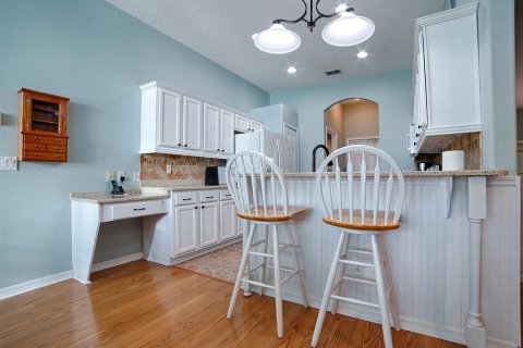 House in Leesburg, Florida 2 bedrooms, 204.76 sq.m. № 2323168 - photo 15