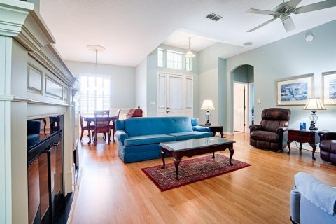 House in Leesburg, Florida 2 bedrooms, 204.76 sq.m. № 2323168 - photo 29