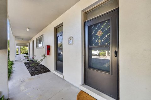 Condominio en alquiler en Winter Park, Florida, 2 dormitorios, 99.78 m2 № 2237664 - foto 2