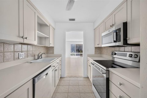 Condominio en alquiler en Winter Park, Florida, 2 dormitorios, 99.78 m2 № 2237664 - foto 15