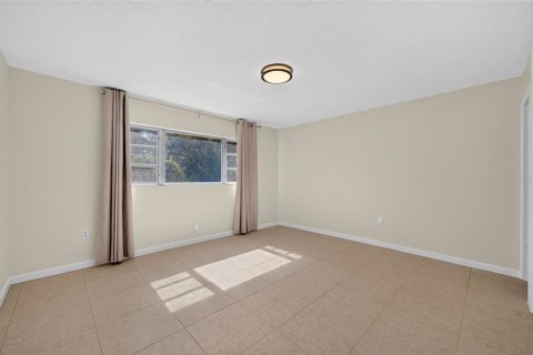 Condominio en alquiler en Winter Park, Florida, 2 dormitorios, 99.78 m2 № 2237664 - foto 16