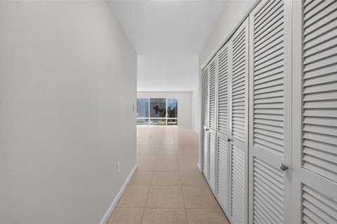 Condominio en alquiler en Winter Park, Florida, 2 dormitorios, 99.78 m2 № 2237664 - foto 3