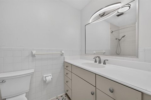 Condominio en alquiler en Winter Park, Florida, 2 dormitorios, 99.78 m2 № 2237664 - foto 21