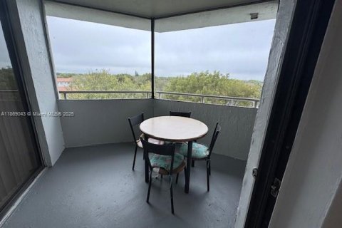 Купить кондоминиум в Майами, Флорида 1 спальня, 73.95м2, № 2034901 - фото 17