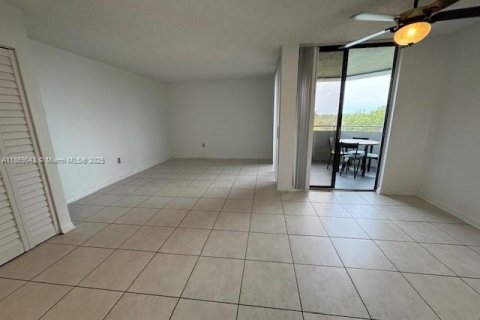 Купить кондоминиум в Майами, Флорида 1 спальня, 73.95м2, № 2034901 - фото 4