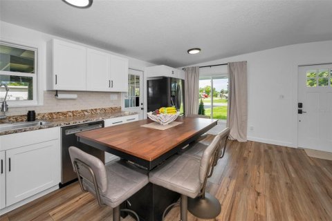 Villa ou maison à vendre à Largo, Floride: 3 chambres, 87.33 m2 № 1847266 - photo 12