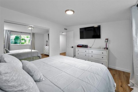 Villa ou maison à vendre à Largo, Floride: 3 chambres, 87.33 m2 № 1847266 - photo 15