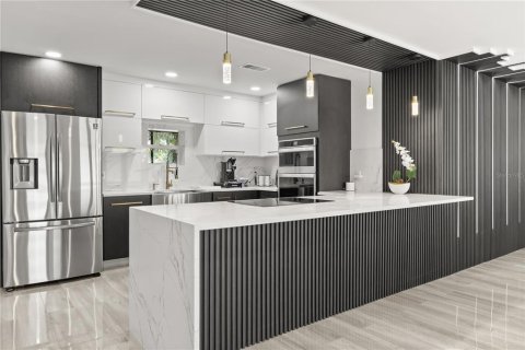 Villa ou maison à vendre à Kissimmee, Floride: 3 chambres, 161 m2 № 2235624 - photo 8
