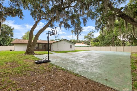 Villa ou maison à vendre à Kissimmee, Floride: 3 chambres, 161 m2 № 2235624 - photo 27
