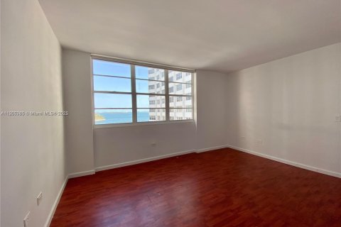 Снять в аренду кондоминиум в Майами, Флорида 1 спальня, 91.97м2, № 1964527 - фото 5