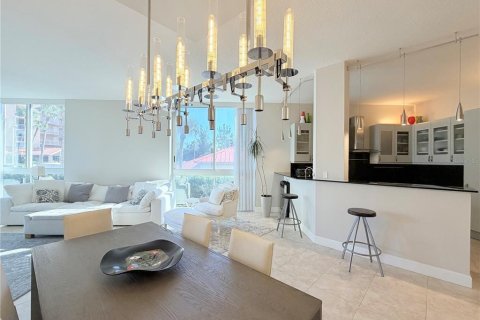 Condo in Hutchinson Island South, Florida, 3 bedrooms № 2231536 - photo 14
