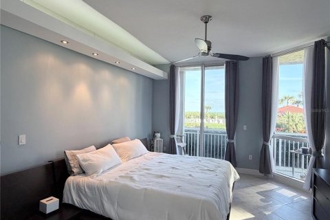 Condo in Hutchinson Island South, Florida, 3 bedrooms № 2231536 - photo 25