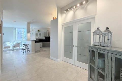 Condo in Hutchinson Island South, Florida, 3 bedrooms № 2231536 - photo 23