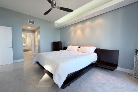 Condo in Hutchinson Island South, Florida, 3 bedrooms № 2231536 - photo 28