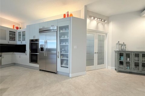 Condo in Hutchinson Island South, Florida, 3 bedrooms № 2231536 - photo 18