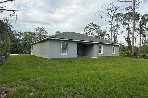 Villa ou maison à vendre à Port Charlotte, Floride: 4 chambres, 167.5 m2 № 2211590 - photo 6