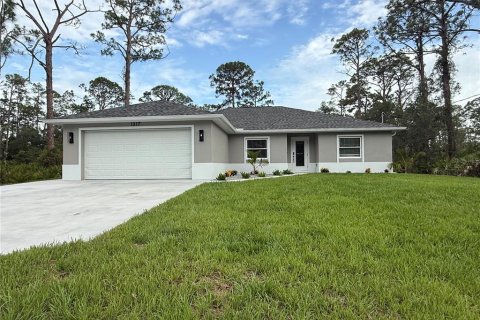 Villa ou maison à vendre à Port Charlotte, Floride: 4 chambres, 167.5 m2 № 2211590 - photo 2