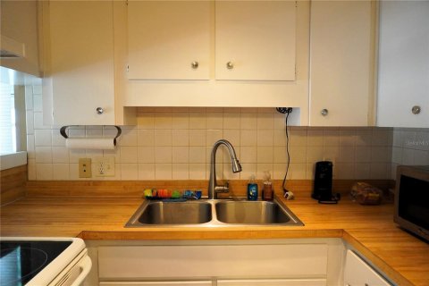 Купить кондоминиум в Холидэй, Флорида 4 комнаты, 71.35м2, № 2226781 - фото 11