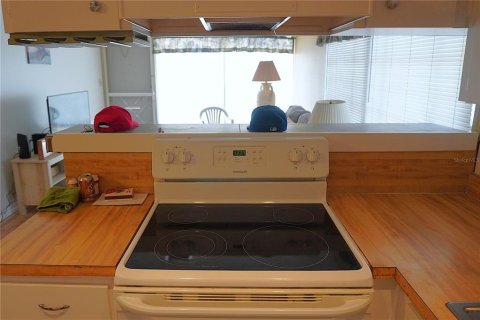 Купить кондоминиум в Холидэй, Флорида 4 комнаты, 71.35м2, № 2226781 - фото 10