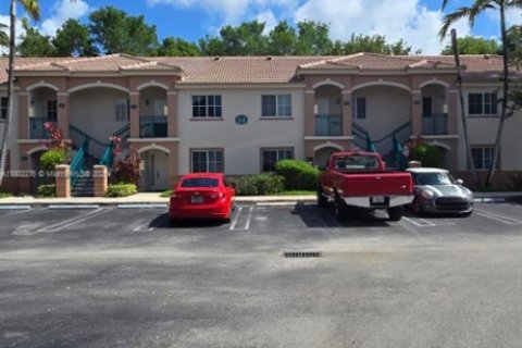 Condo in Homestead, Florida, 2 bedrooms  № 1727931 - photo 2
