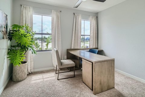 Townhouse in Florida City, Florida 3 bedrooms № 1864600 - photo 11